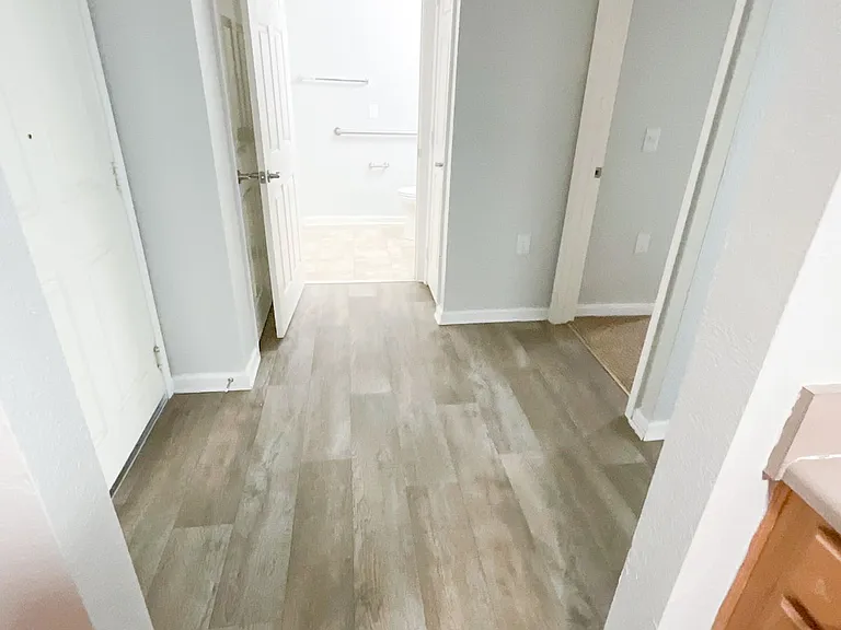 Blue Ridge Village Apartments — Photo 12