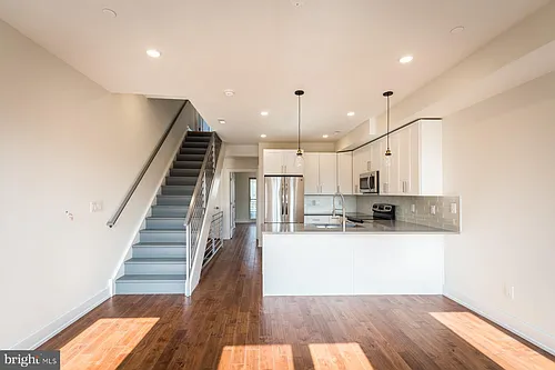 812 N Burns St #2 Photo 1