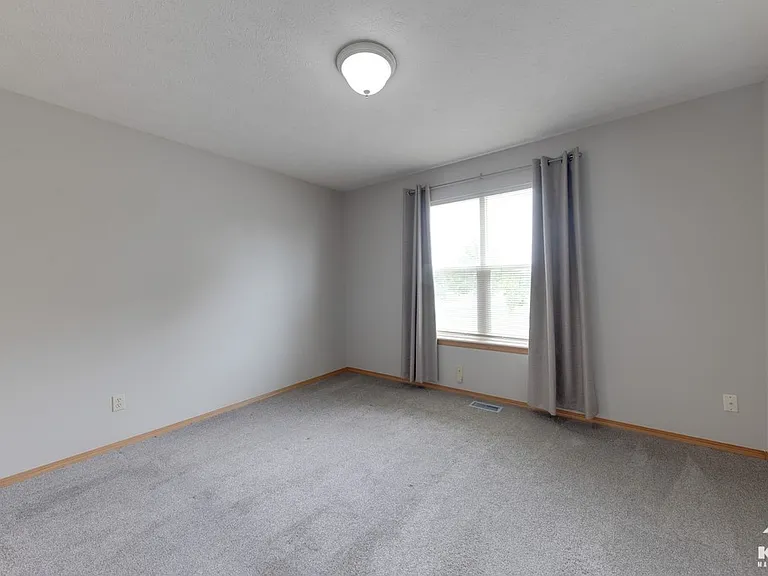 511 N Bristol Ct #A — Photo 22