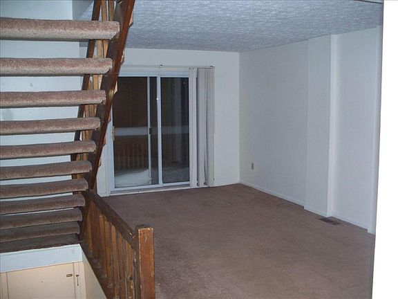 living/dining space