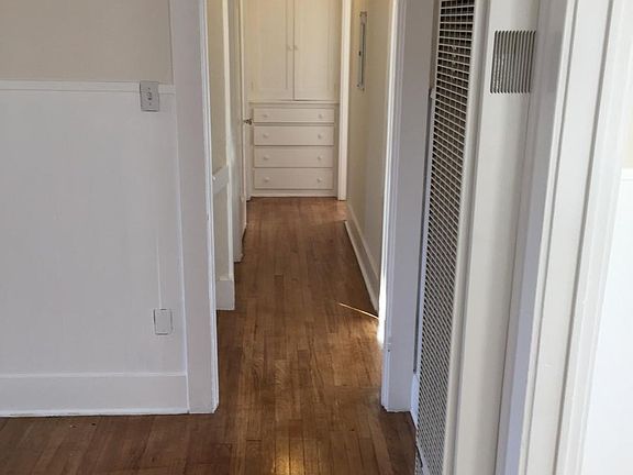 4th image of 116 Mira Mar Ave APT B