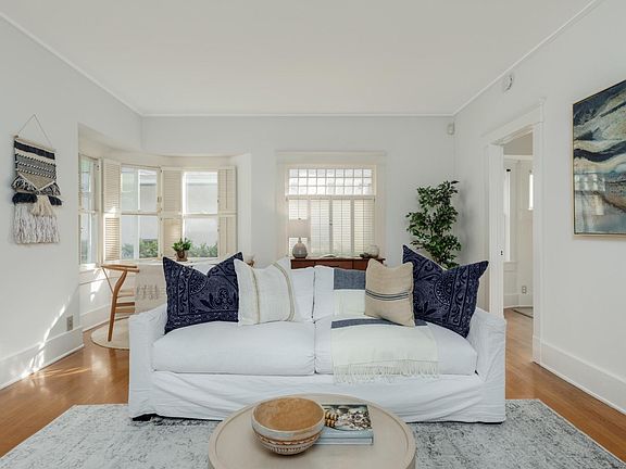 5th image of 31 Dudley Ave