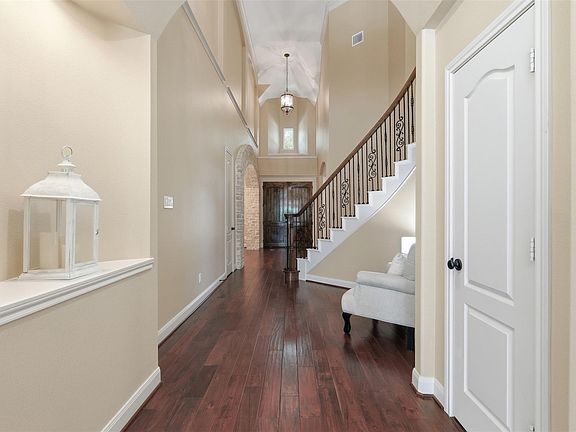 5th image of 2246 Monarch Terrace Dr