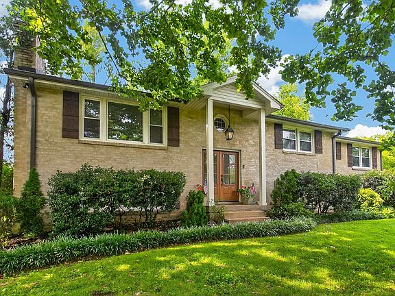 2nd image of 9013 Forest Lawn Dr