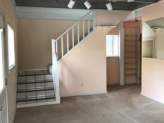 2nd image of 2068 Mora Avenue