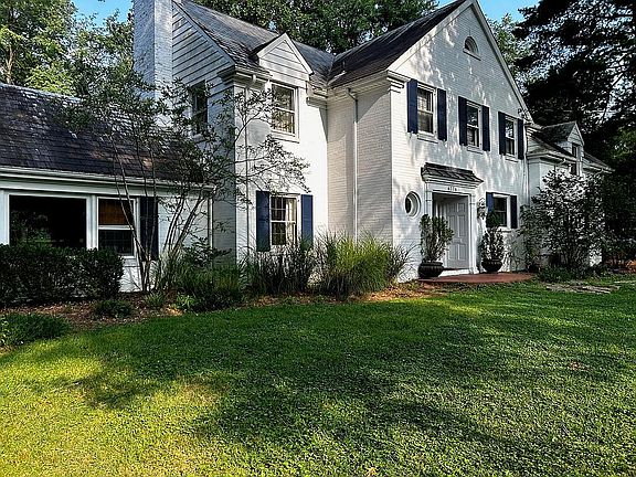 4th image of 6776 Glen Acres Dr