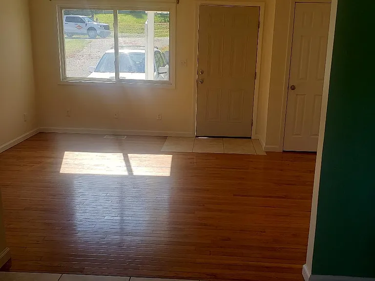 12 Rallen Dr — Photo 5