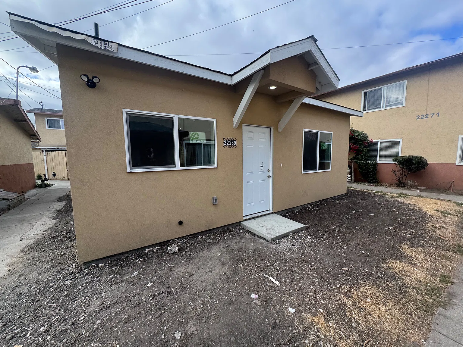 2 bed, 833 sqft, $2,800 — Photo 2