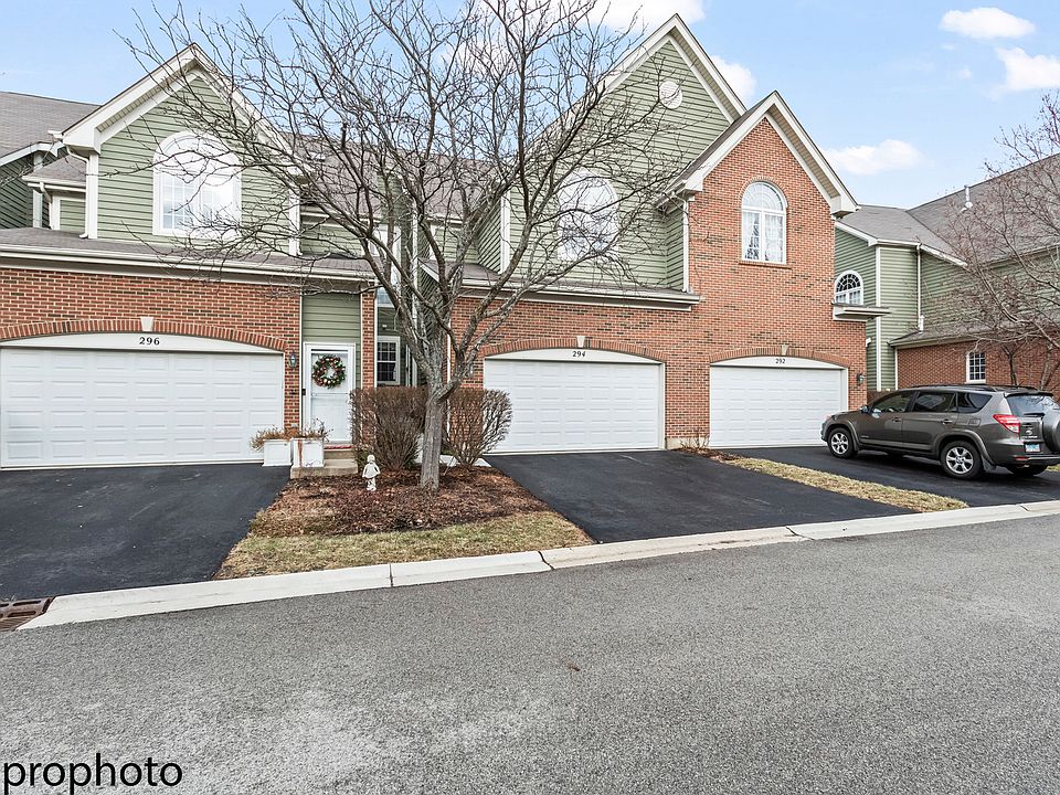 1st image of 294 W Fairview Cir