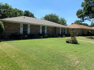 1414 College Pkwy, Lewisville, TX 75077