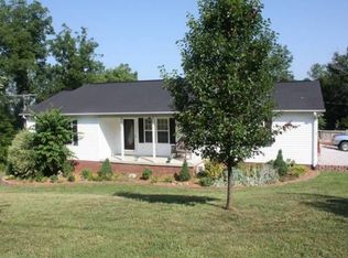 35 Beechboard Ln, Carthage, TN 37030