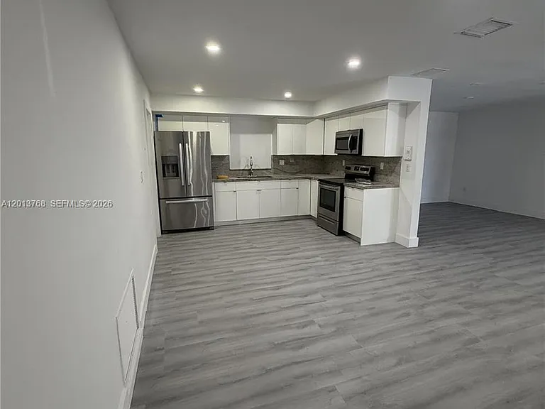 9401 SW 64th Ter — Photo 4