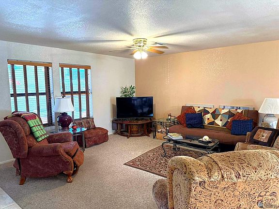 4th image of 13854 E 48th Dr