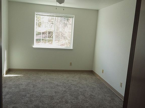 3rd image of 1111-1207 Creekwood Ct SE #145