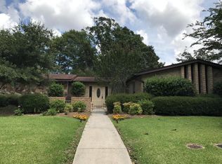 900 Sioux Ln, Hattiesburg, MS 39402