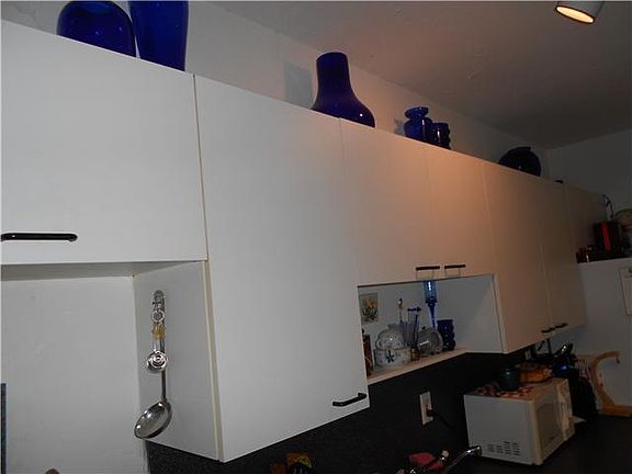 5th image of 1115 Meridian Ave APT 2