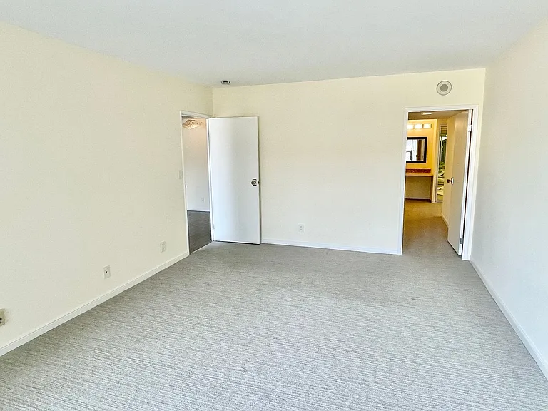 1177 California St #1132 — Photo 20