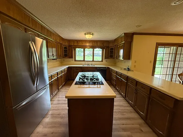 590 Wedgwood Dr — Photo 20