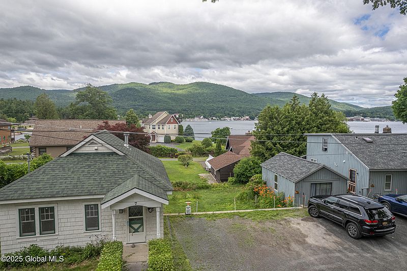 5th image of 8 Latham Road