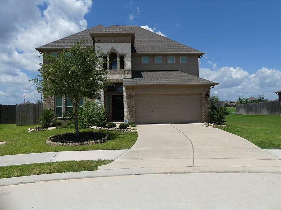 1st image of 18934 Oakland Manor Ln