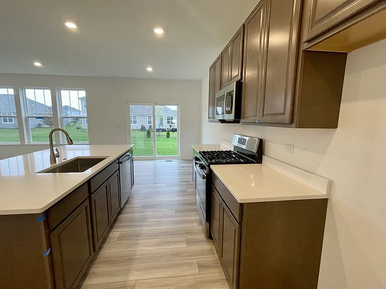 25550 W Maurice Ln — Photo 6
