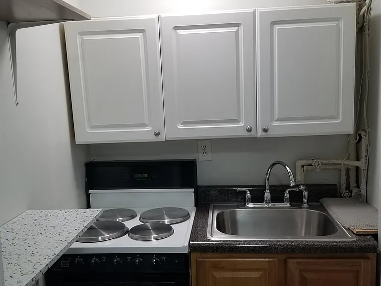 38 Fisk St — Photo 5