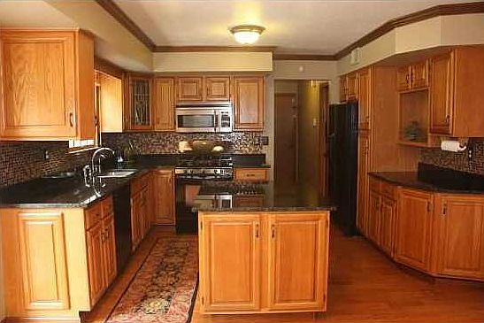 3rd image of 3918 Laurel Oak Cir