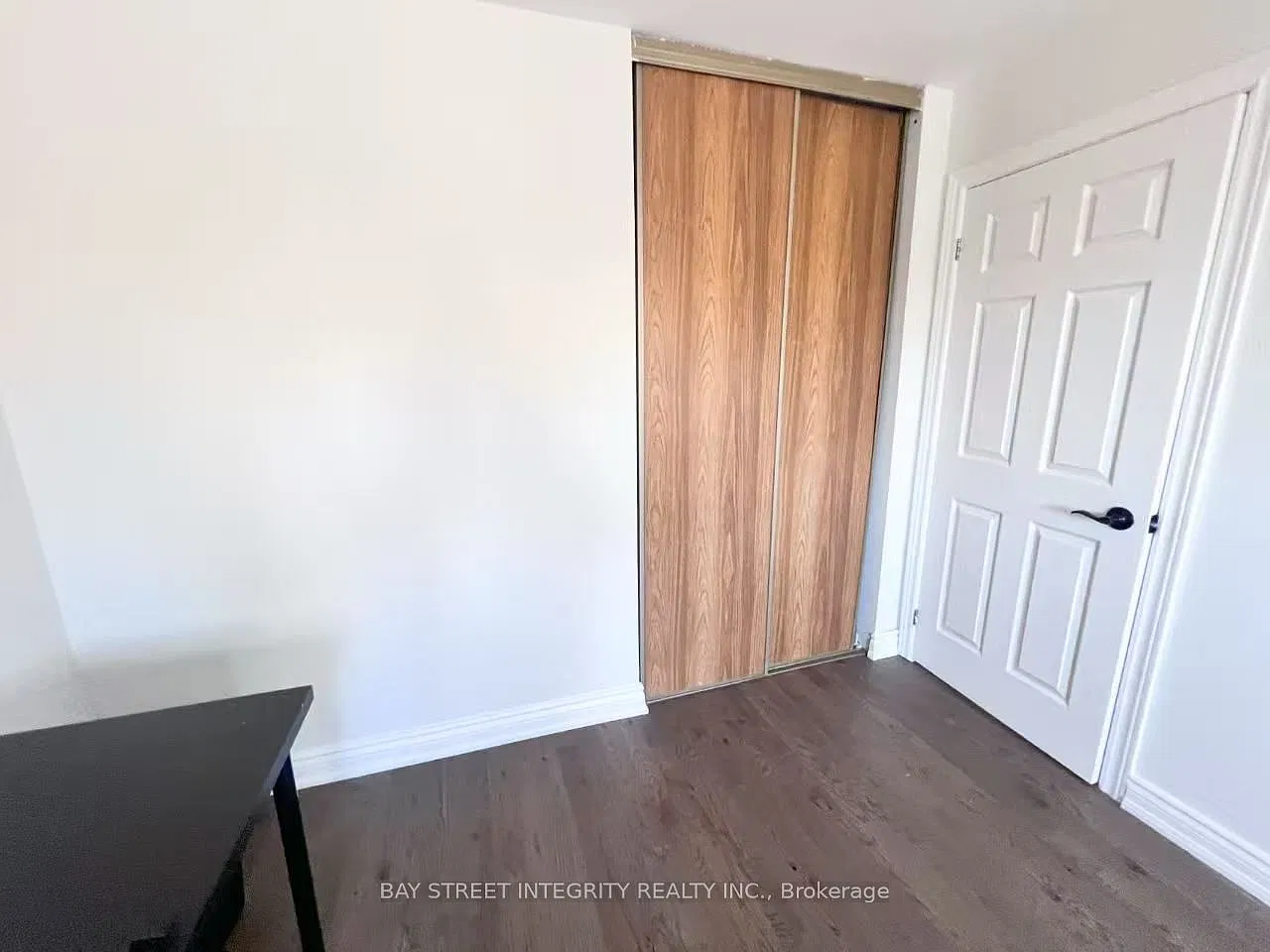 1 bed, $1,050 — Photo 2