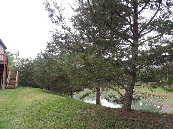 4th image of 269 King Arthur Cir