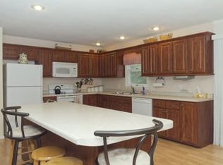 2445 Ivy Ln, Decatur, IL 62521