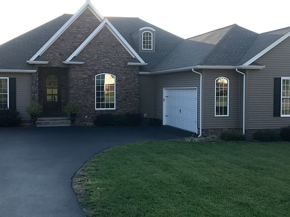 2nd image of 439 Megan Ln