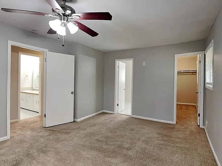 3248 Tulip Dr — Photo 12