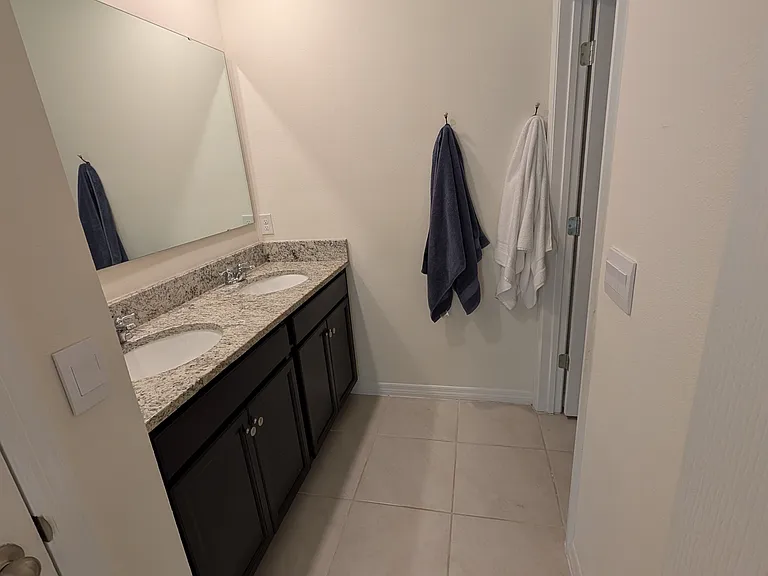 1839 Hackberry St — Photo 33