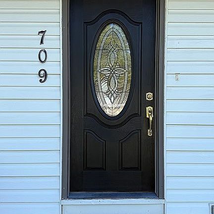 3rd image of 709 Highland Dr