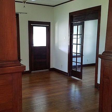 3rd image of 536 Grandview Ave