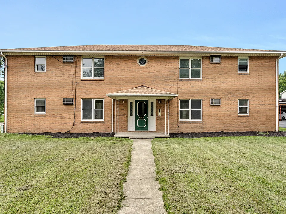 895 Cook Ave #1-4