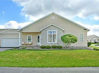 24 Abbington Dr NW, Warren, OH 44481