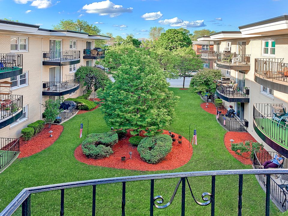 1st image of 6534 N Northwest Hwy APT 3E