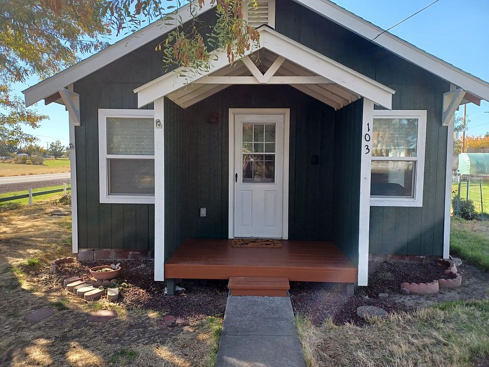Front of the house.