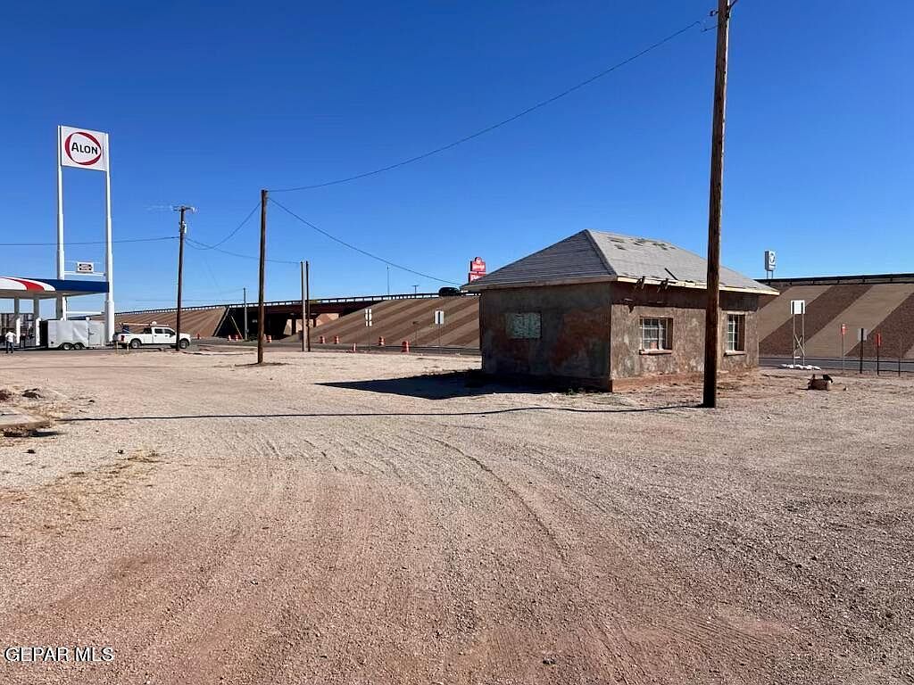 409 Ash St, Van Horn, TX 79855 | Zillow