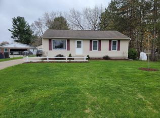 242 Marcus St SW, Grand Rapids, MI 49548