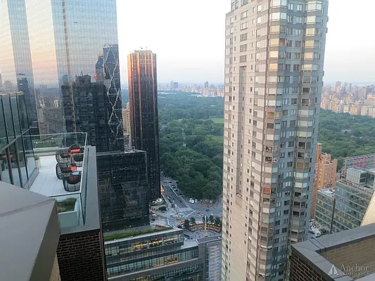 Rented by Anchor Associates | media 18