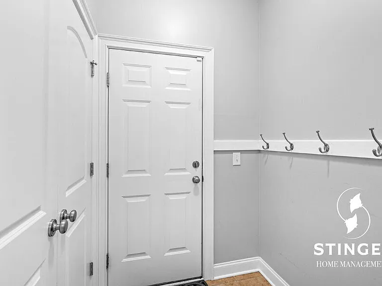 515 Abner Ln — Photo 25