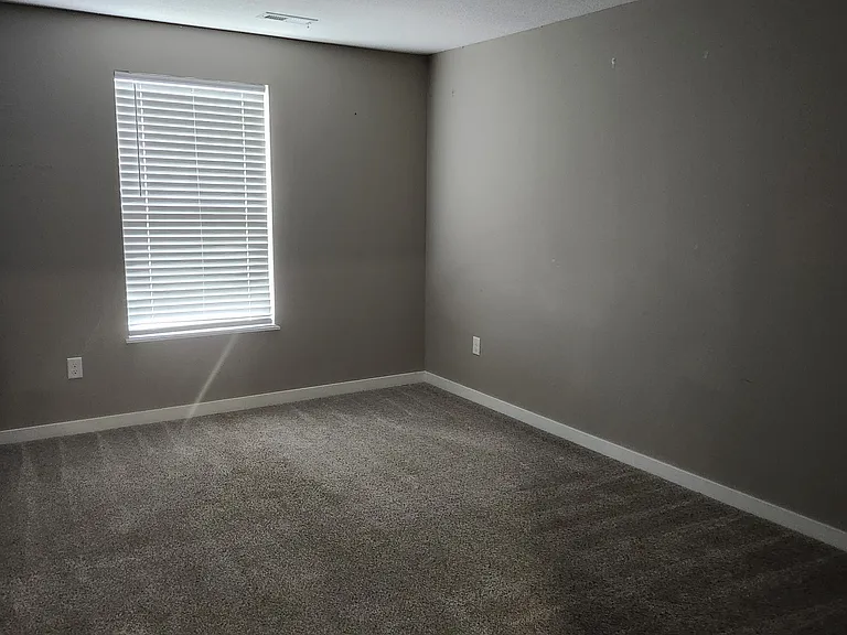 1723 N Newberry Ct — Photo 13