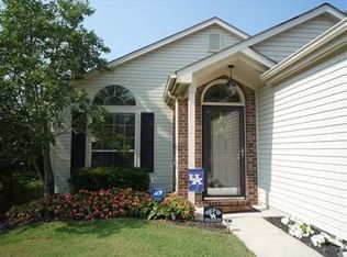 1301 The Kings Ct, Lexington, KY 40515