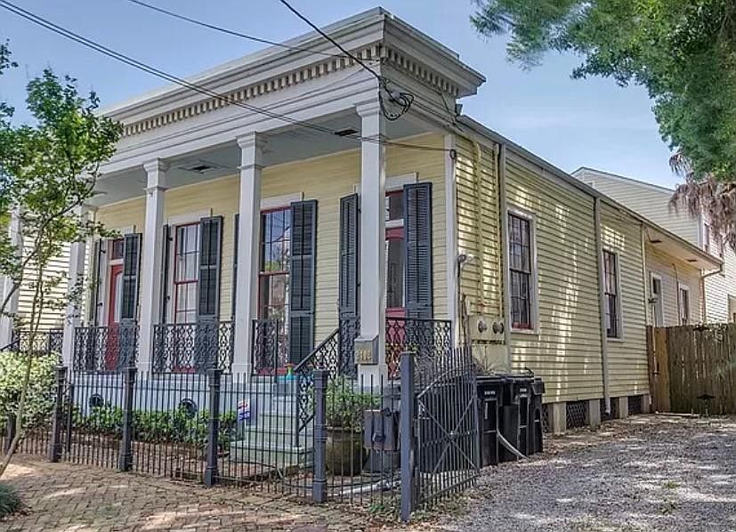 1st image of 2408 Laurel St
