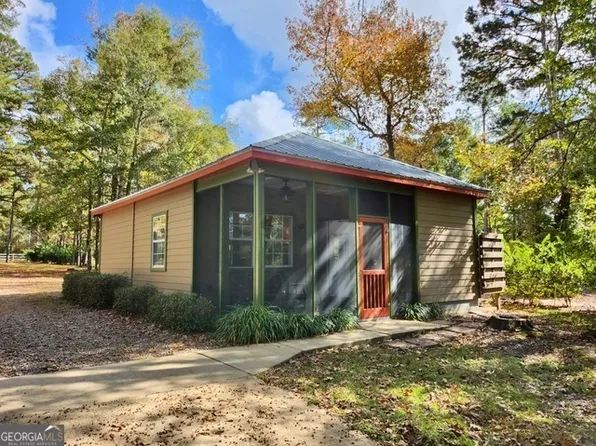 202 Pebble Shores Dr, Georgetown, GA 39854