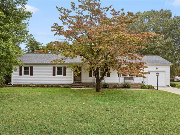 302 Bolivar Dr, Yorktown, VA 23692