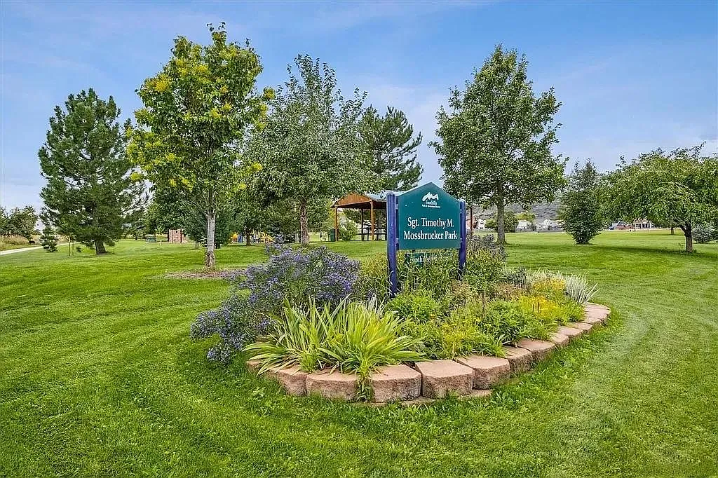 3 bed, 1356 sqft, $2,550 — Photo 4