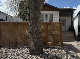 2748 MacKay STREET, Regina, SK S4N 2T7